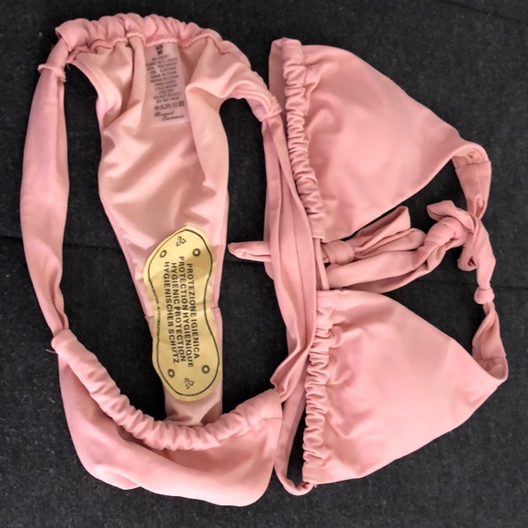 Bikini - Picture 4 of 6